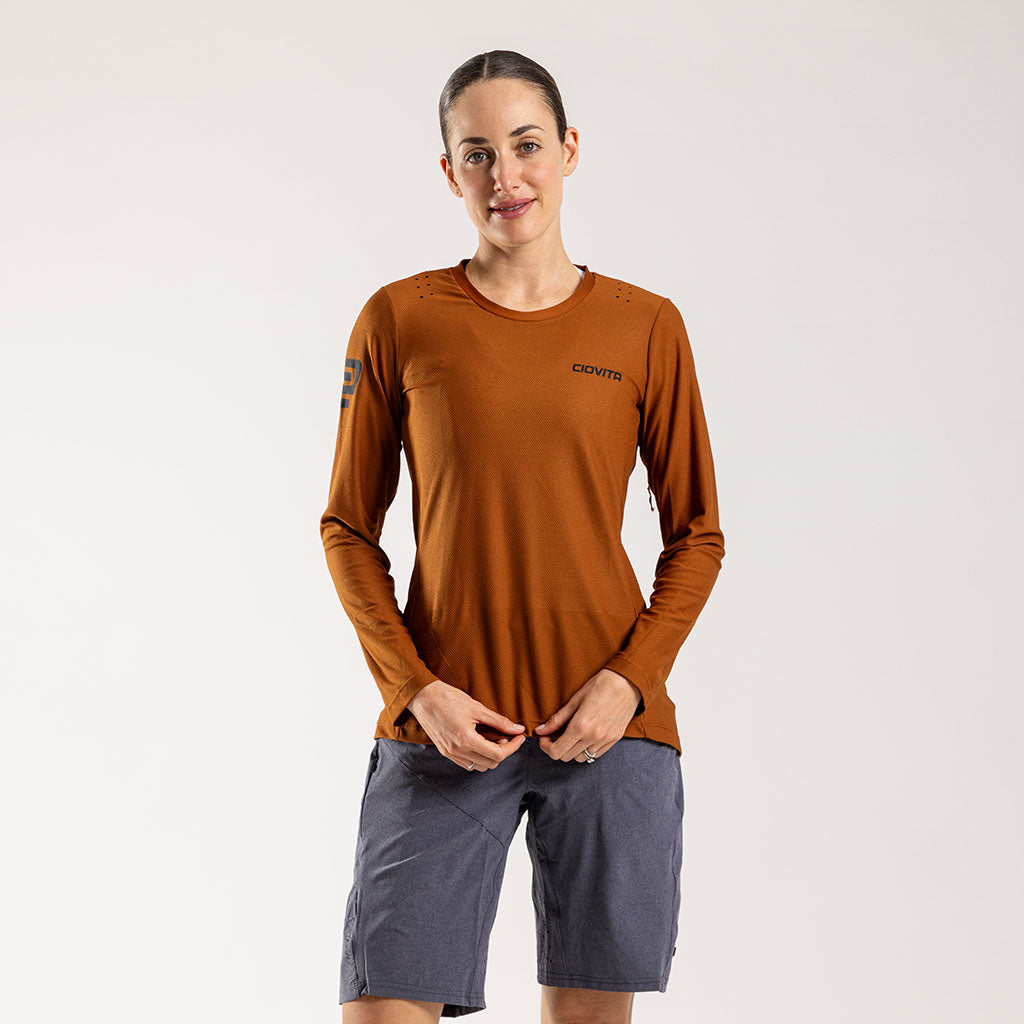 Women's AR Long Sleeve Trail Tee (Rust)
