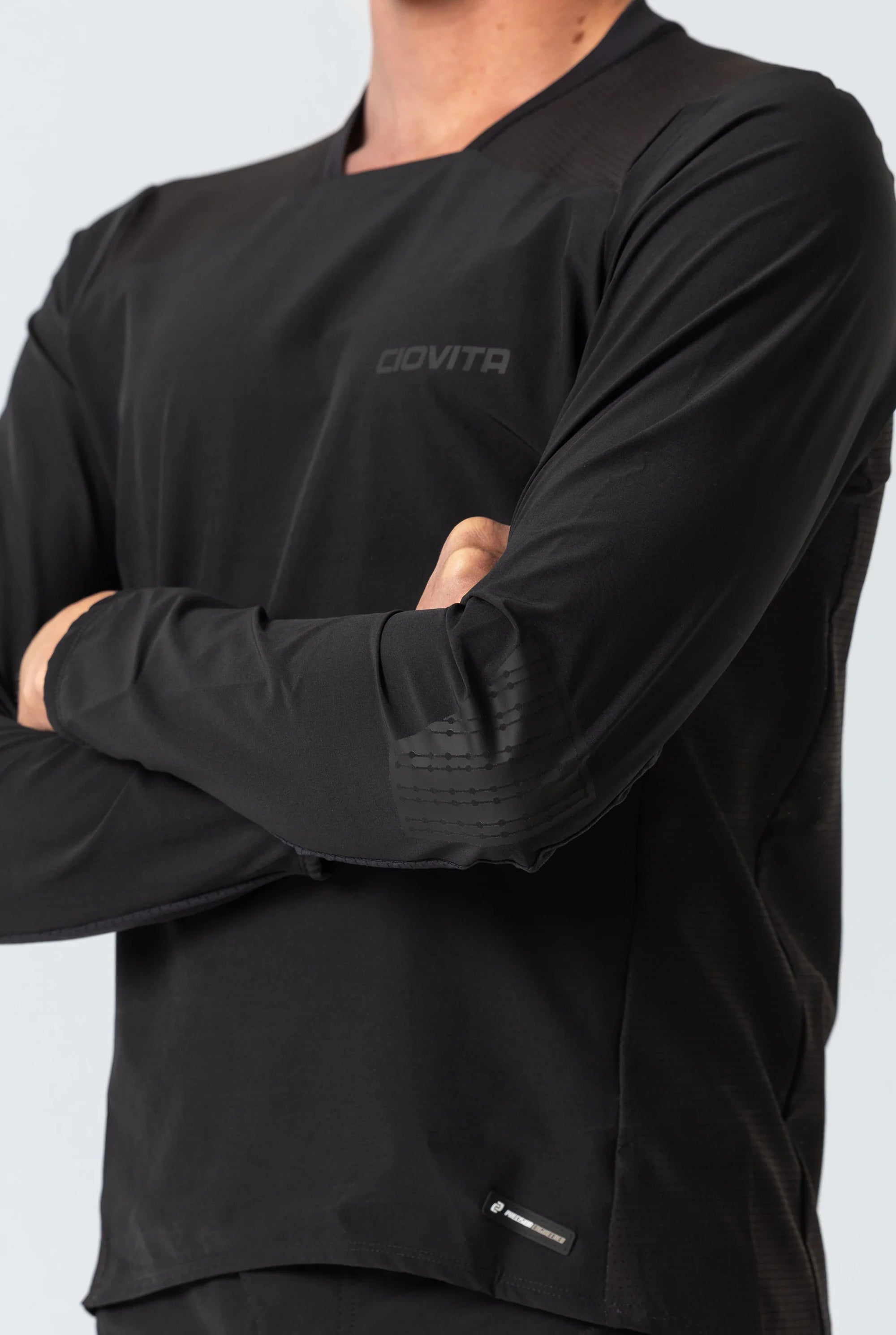 Men&#39;s Scuro Long Sleeve Trail Tee (Black)