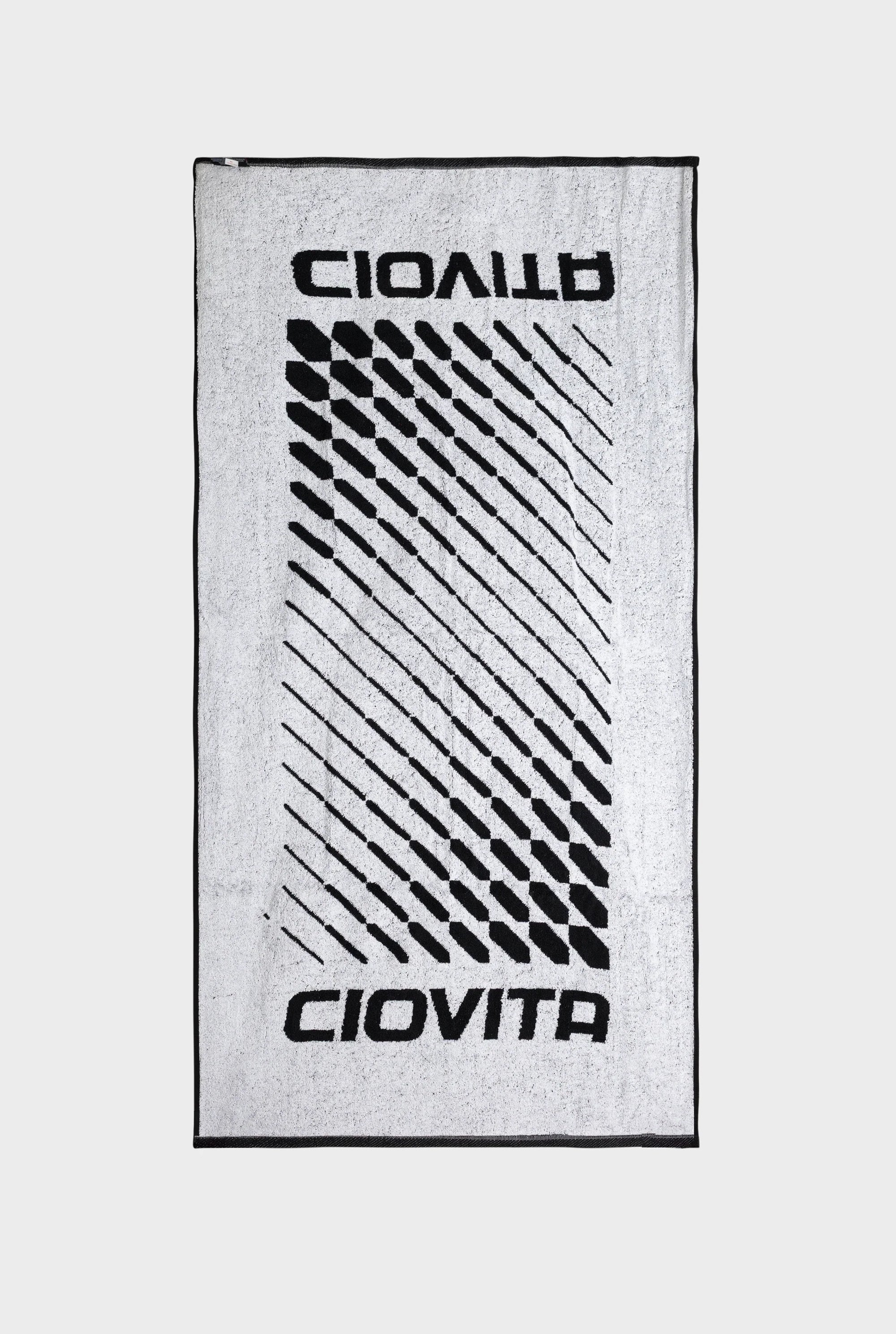 Essential Core Towel