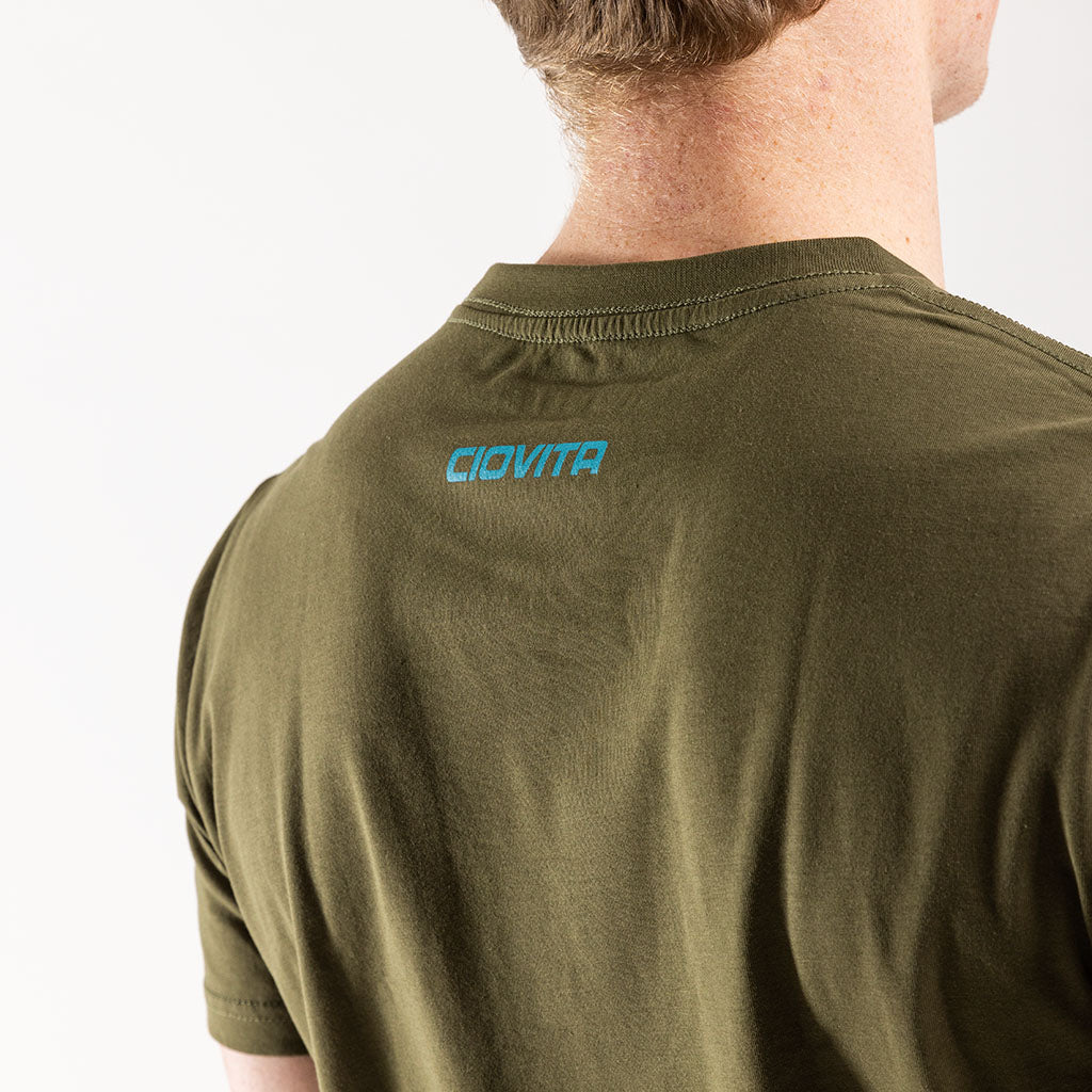 Men&#39;s FNB Wines2Whales 2023 T Shirt (Olive)